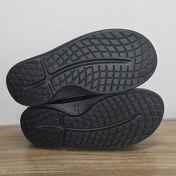 OOFOS OOcloog Womens Size 11 Mens size 9 Luxe Black Recovery Comfort Mule Clogs - Picture 5 of 7